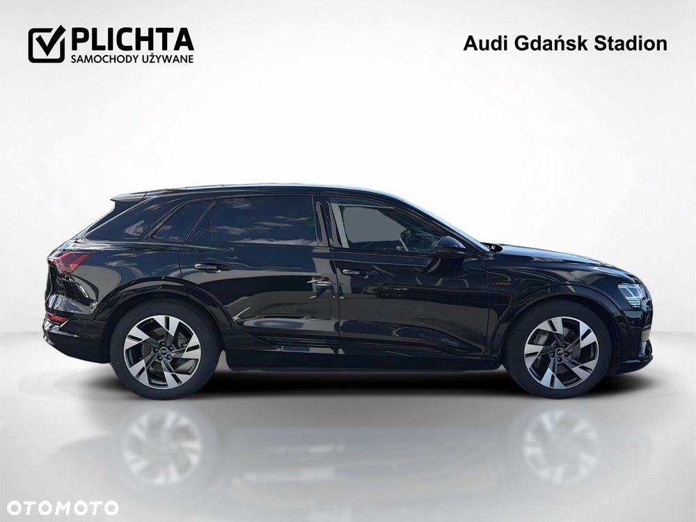Audi e-tron - 7