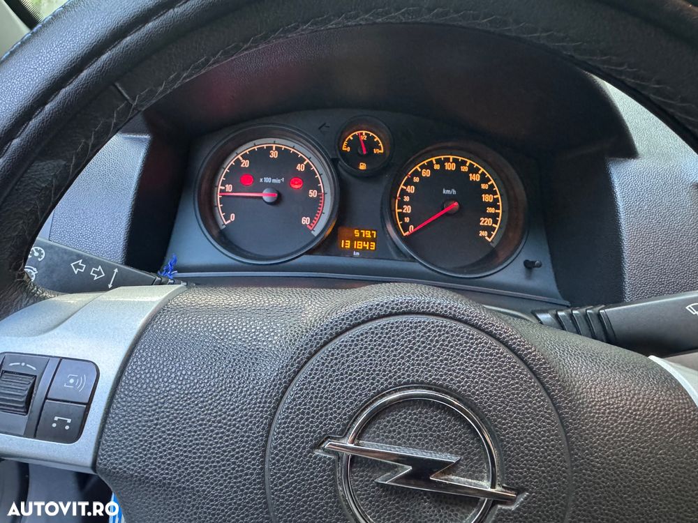 Opel Astra Classic III 1.7 CDTI - 2