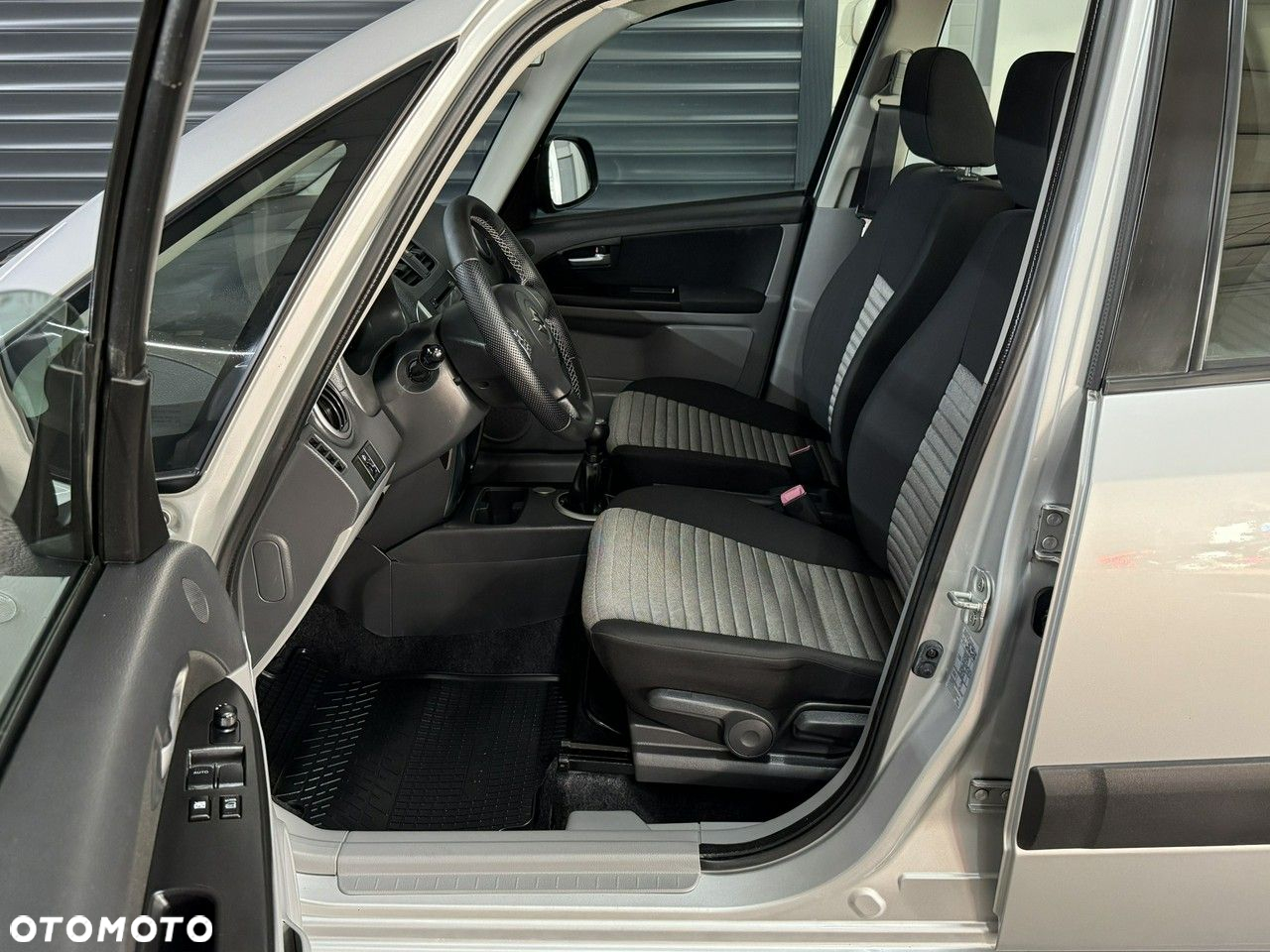 Suzuki SX4 - 12