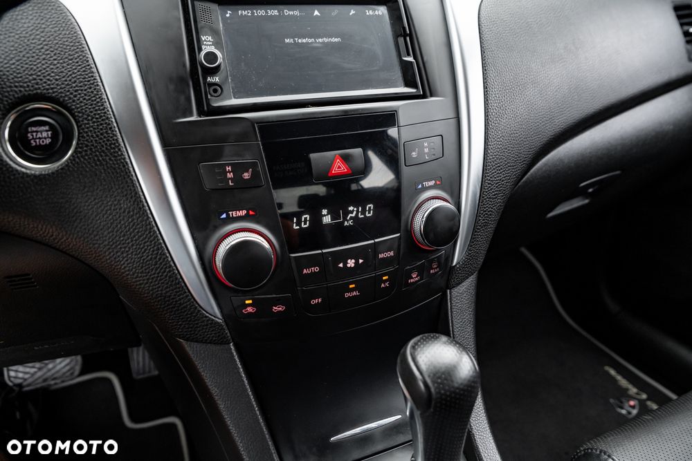 Suzuki Kizashi 2.4 4x4 CVT Sport - 36