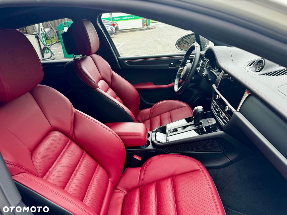 Porsche Macan T - 7