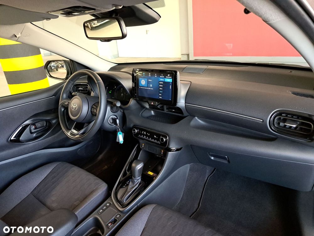 Toyota Yaris Hybrid 1.5 Style - 17