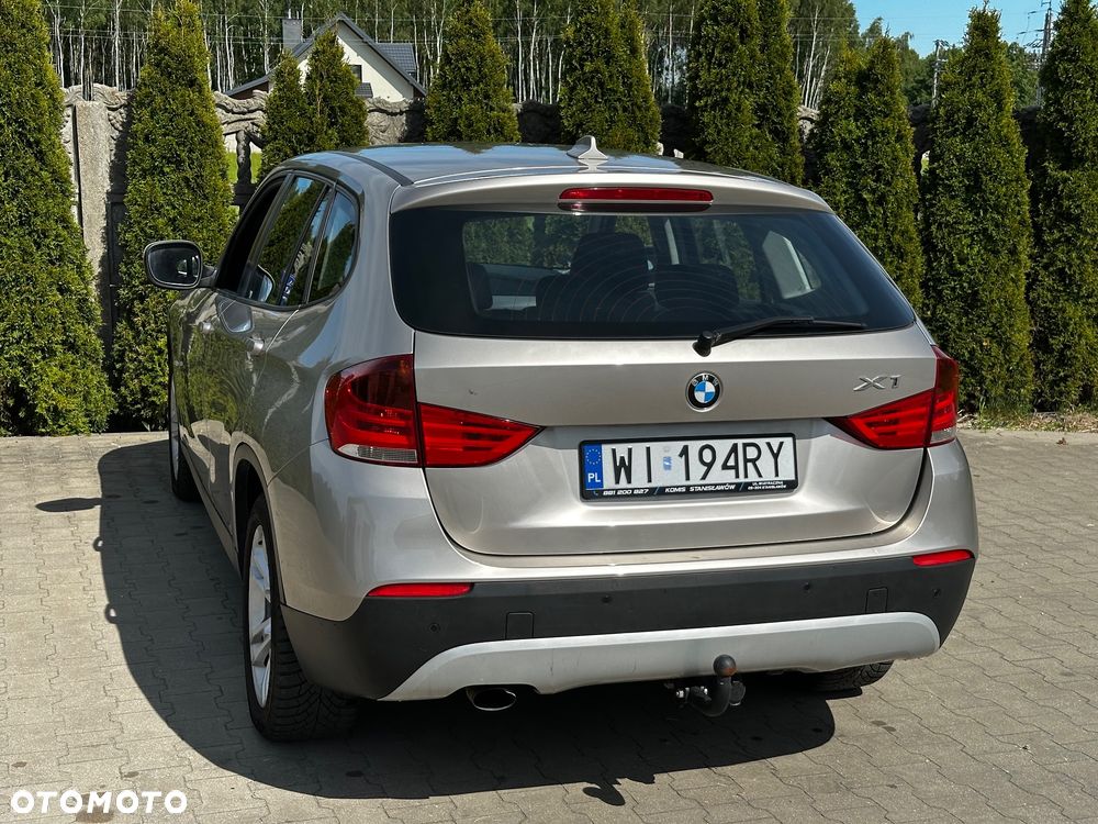 BMW X1 sDrive18d - 12