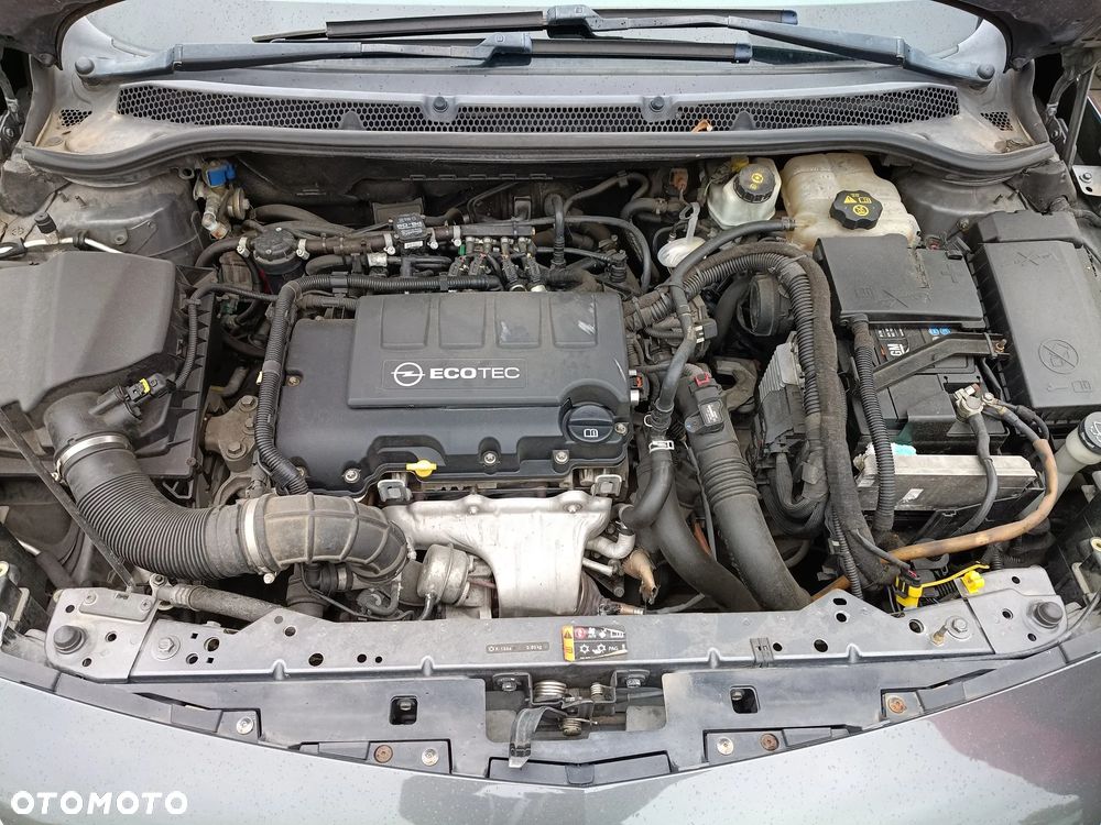 Opel Astra 1.4 T Cosmo - 7