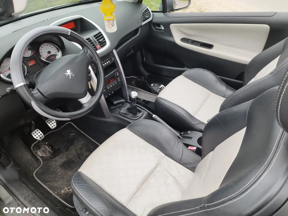 Peugeot 207 CC 120 VTi Roland Garros - 8