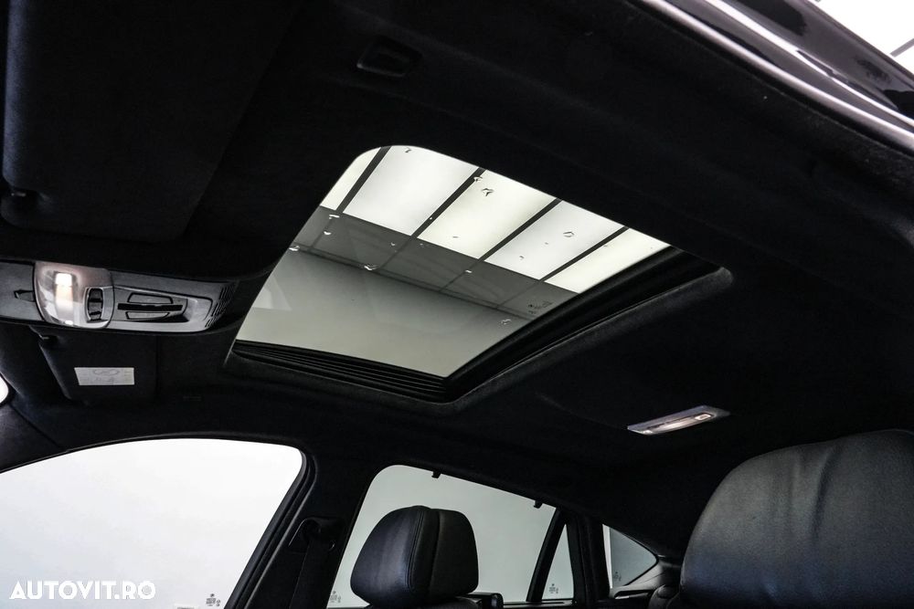 BMW X6 xDrive50i - 8