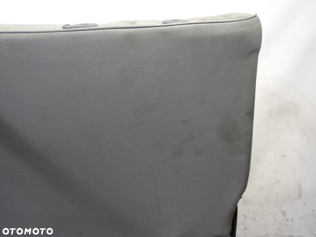 FOTEL BLIŹNIAK DRUGI RZĄD VOLKSWAGEN T4 TRANSPORTER 1.9 - 18