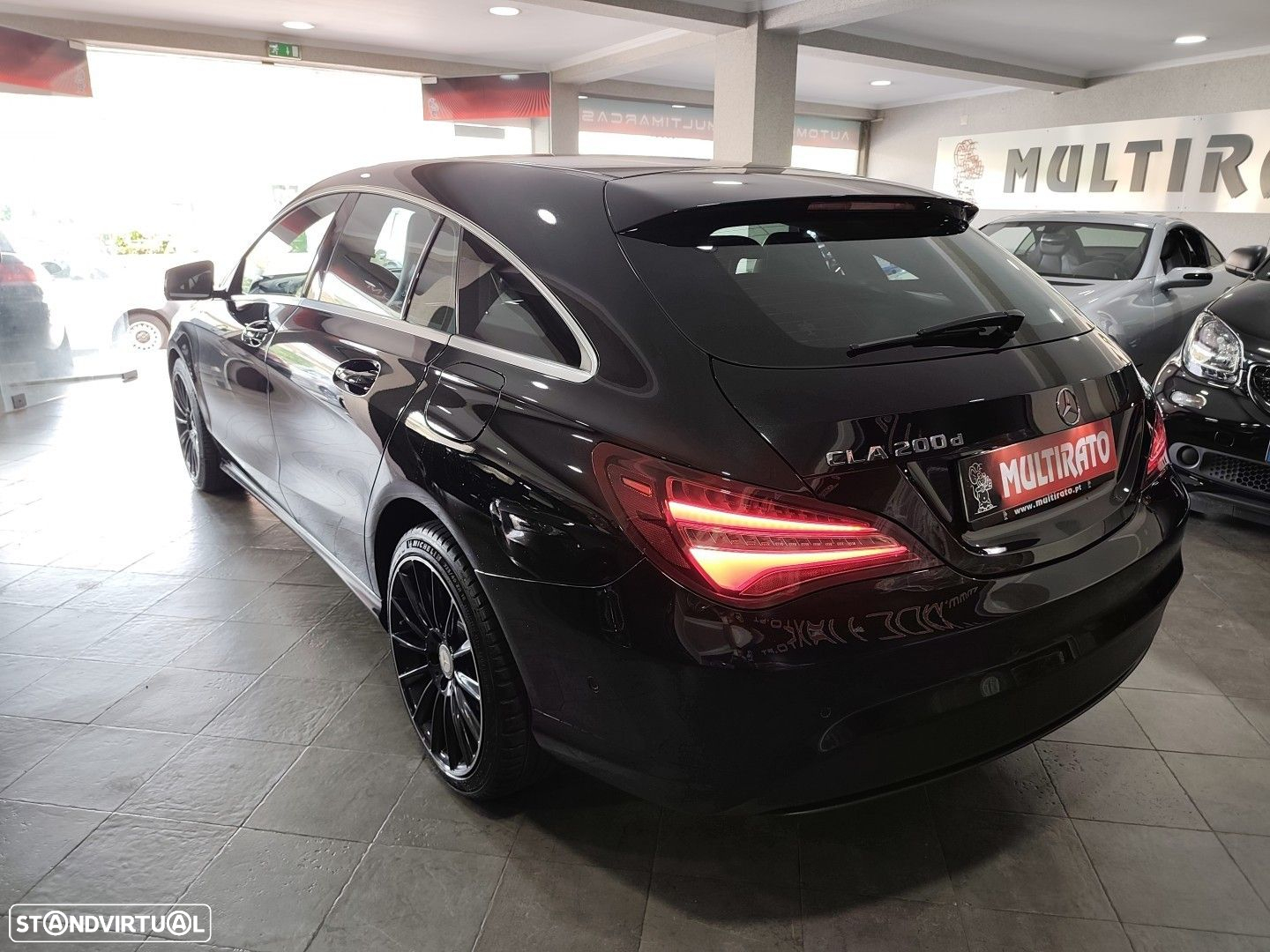 Mercedes-Benz CLA 200 d Shooting Brake Urban - 5