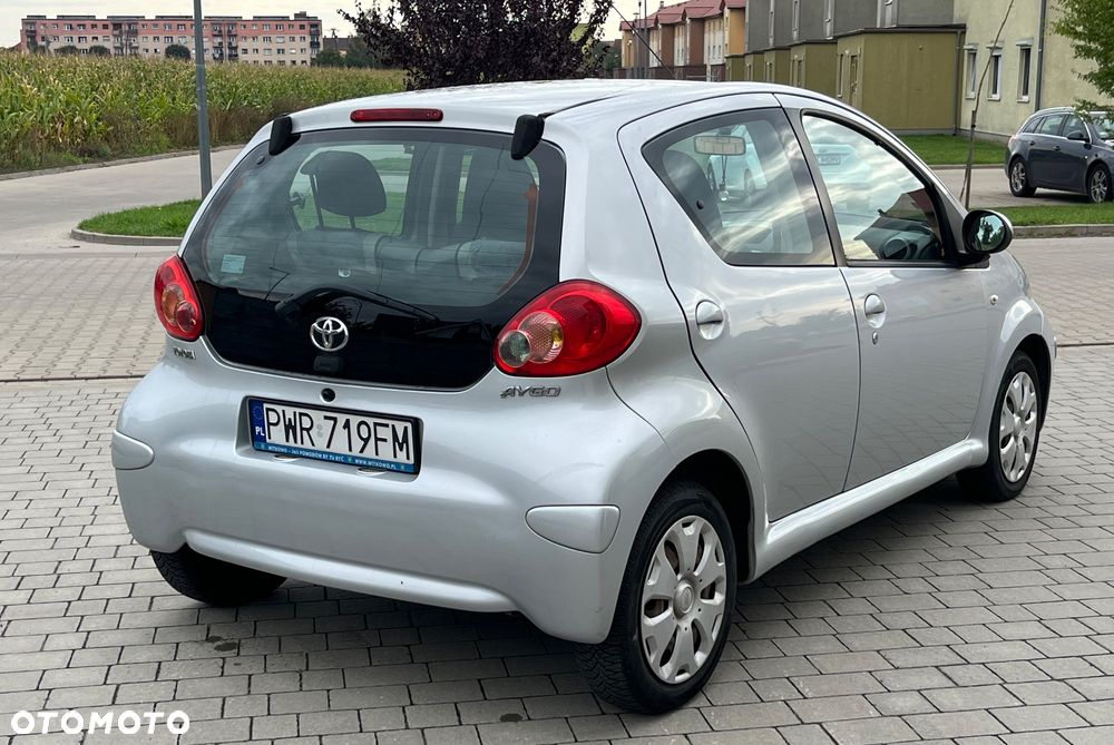 Toyota Aygo 1.0 VVT-i Luna A/C - 2