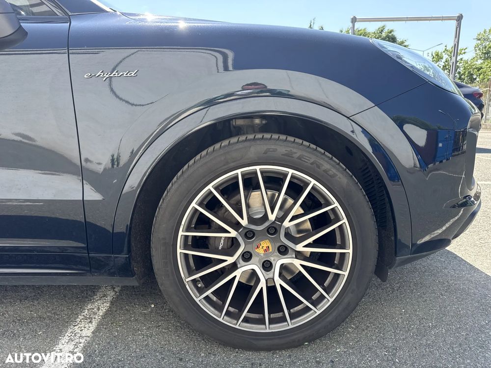 Porsche Cayenne - 14