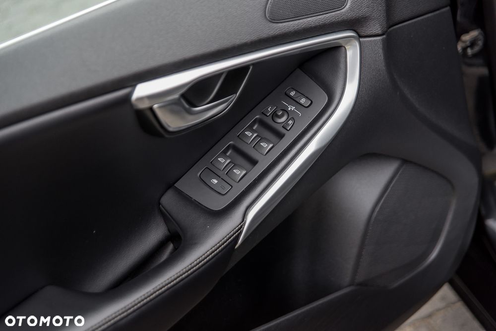 Volvo V40 D3 RDesign - 40