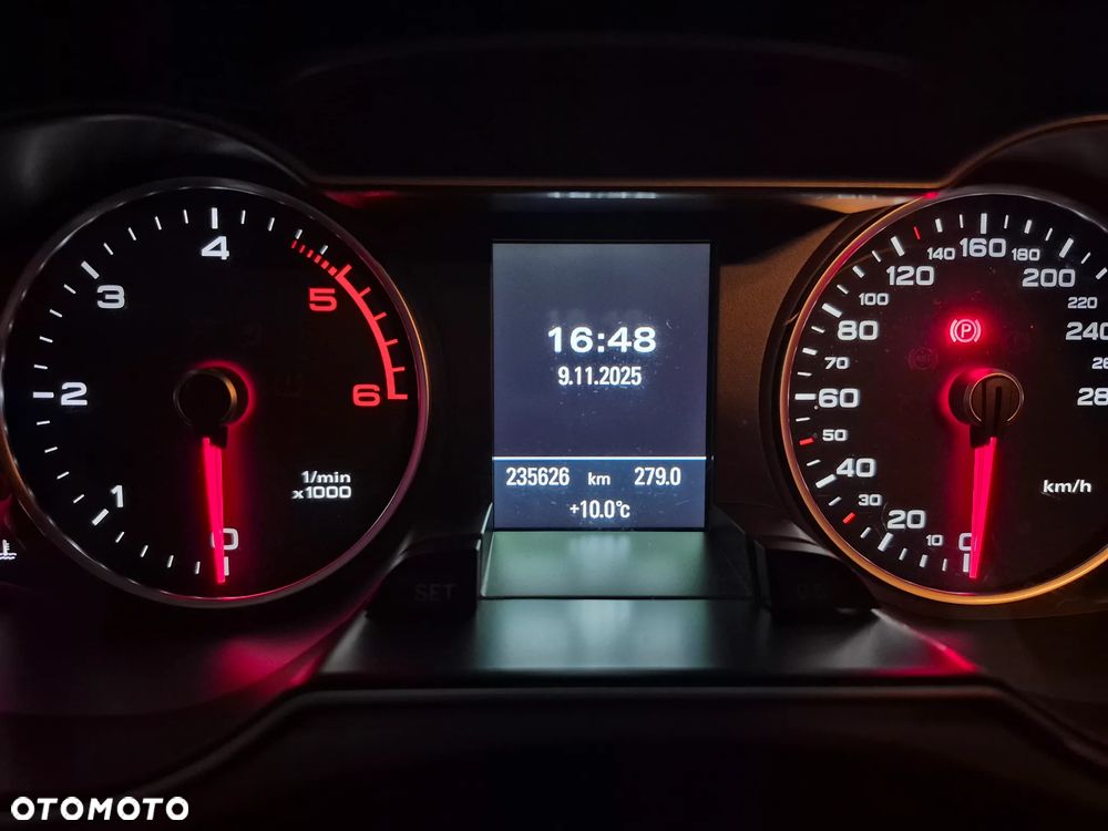 Audi A4 Avant 2.0 TDI Quattro S tronic - 4