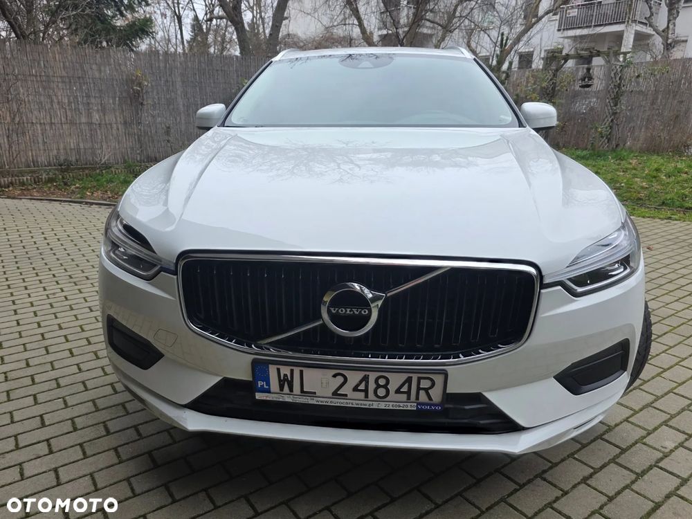 Volvo XC 60 T4 Momentum Pro - 4
