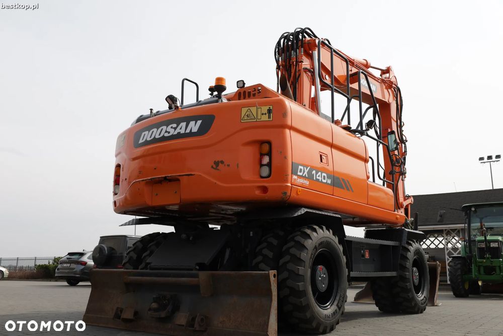 Doosan DX140W-3 - 6