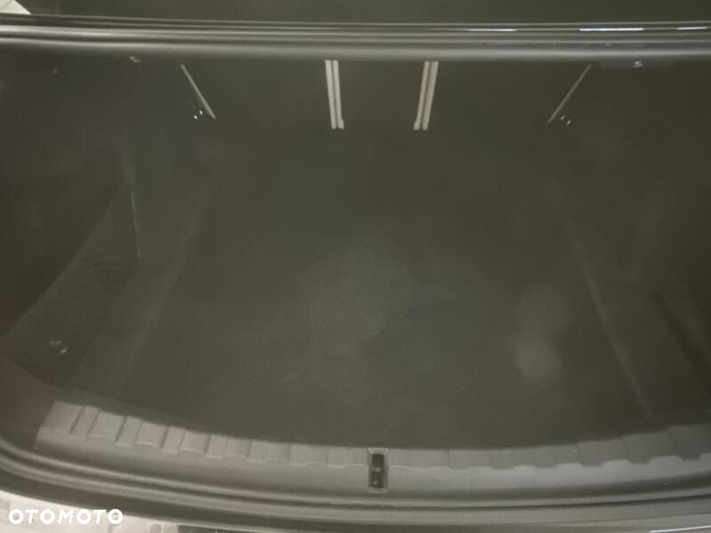 BMW Seria 3 320i - 24