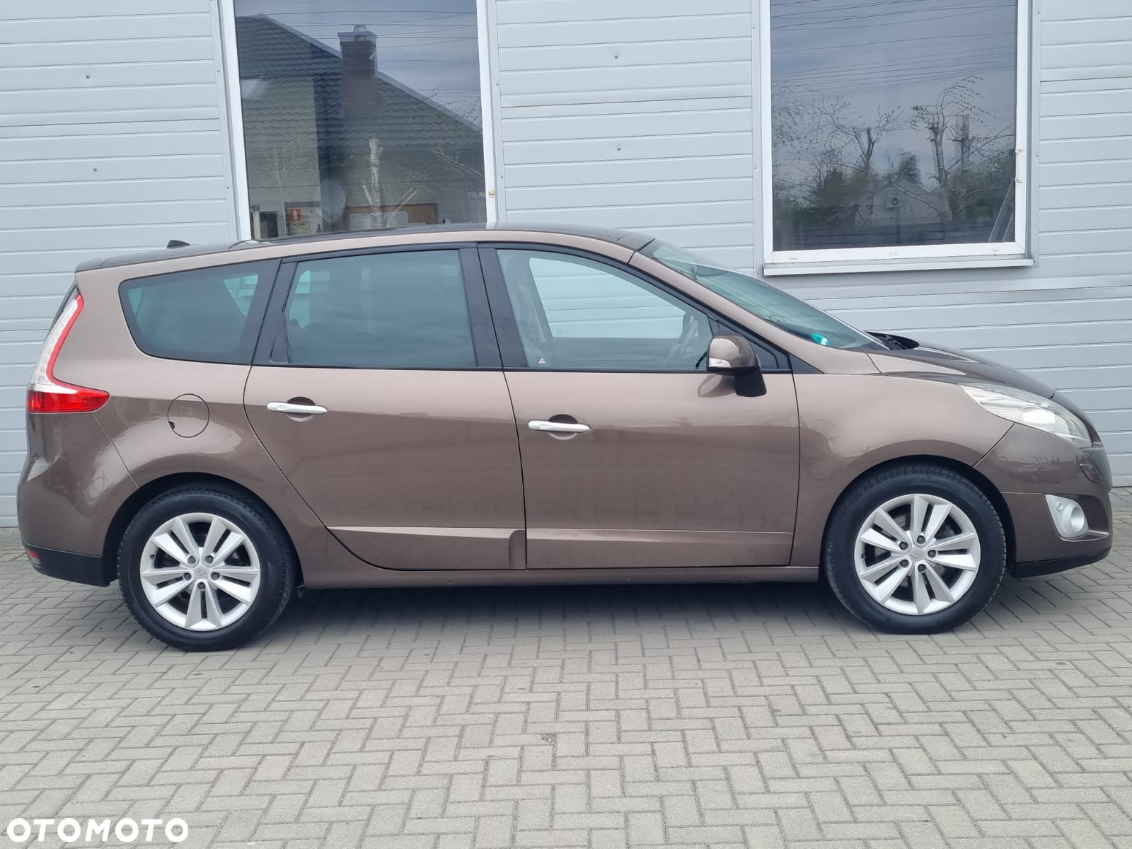 Renault Grand Scenic Gr 1.5 dCi Dynamique EDC - 8