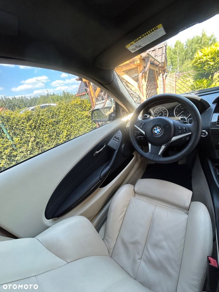 BMW Seria 6 650 i - 12