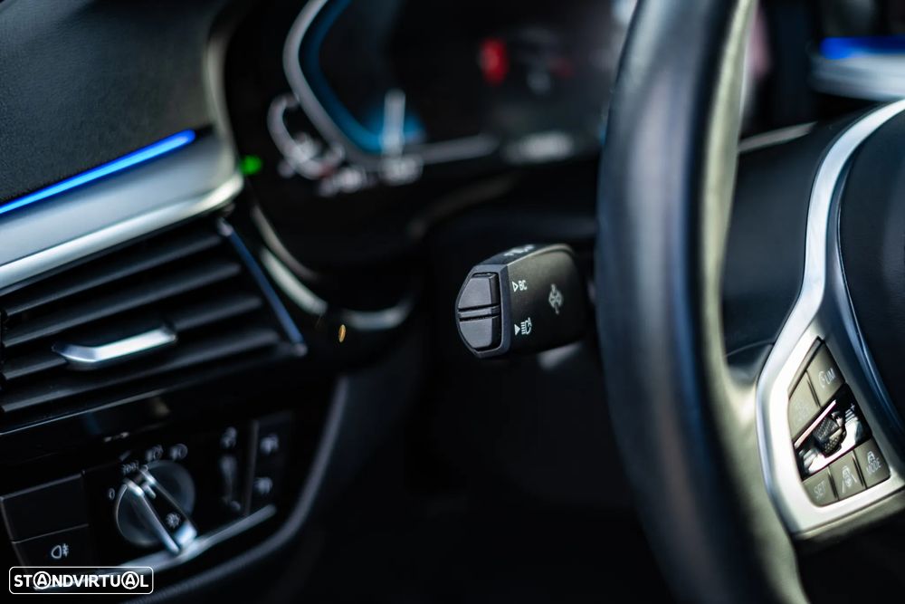 BMW 530 e Aut. Luxury Line - 22