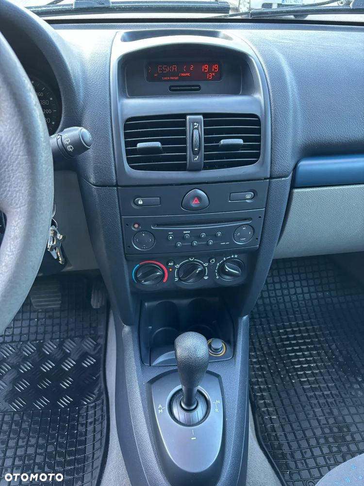 Renault Clio - 13
