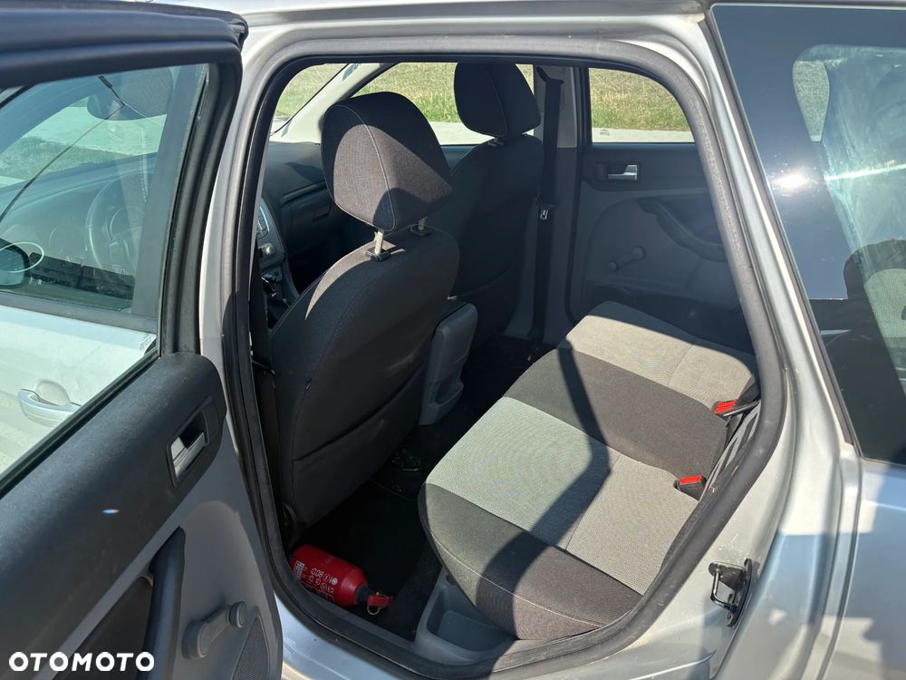 Ford Focus 1.6 Ambiente - 6