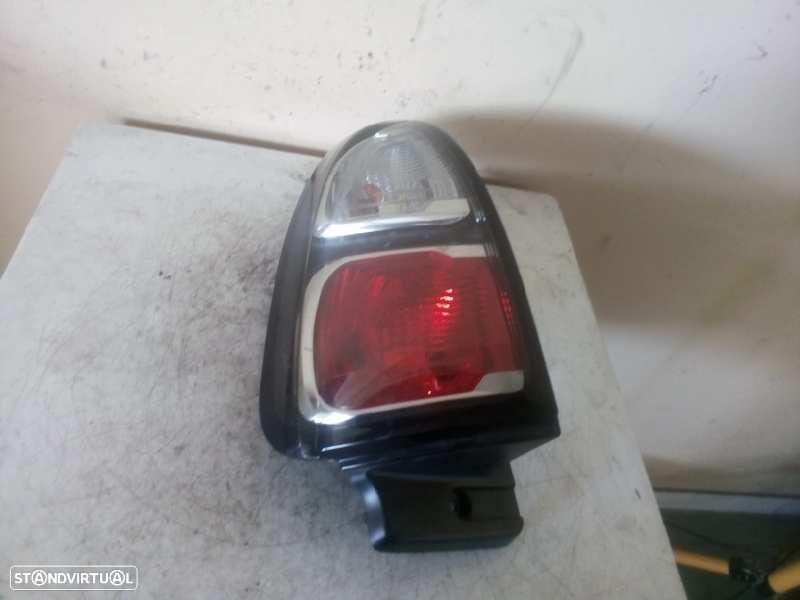 FAROLIM TRASEIRO ESQUERDO CITROEN C3 PICASSO - 1