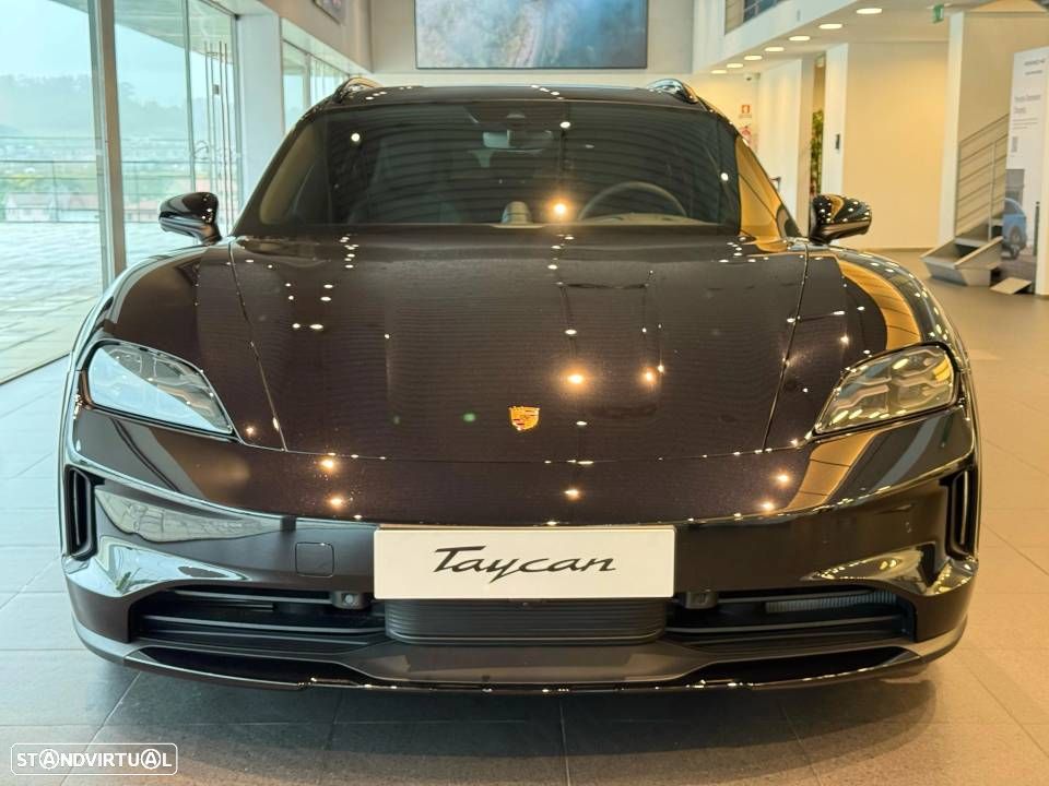 Porsche Taycan Cross Turismo 4S - 10