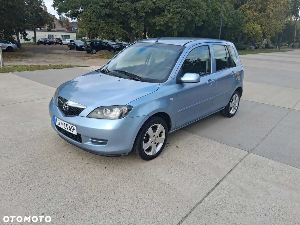 Mazda 2 - 3