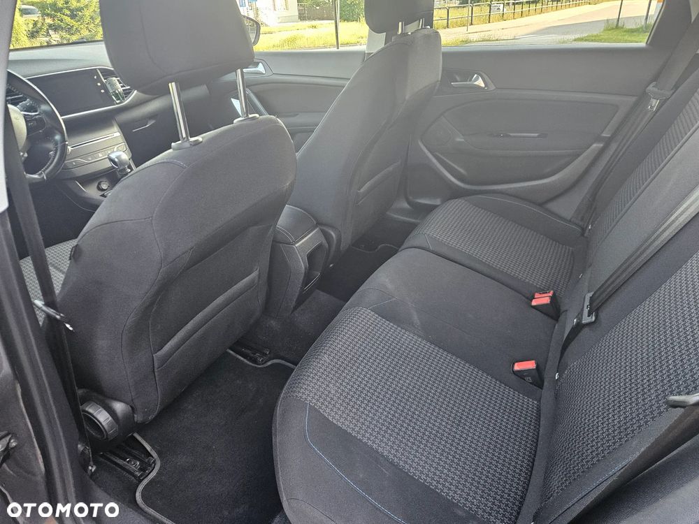 Peugeot 308 1.2 PureTech Active S&S - 9