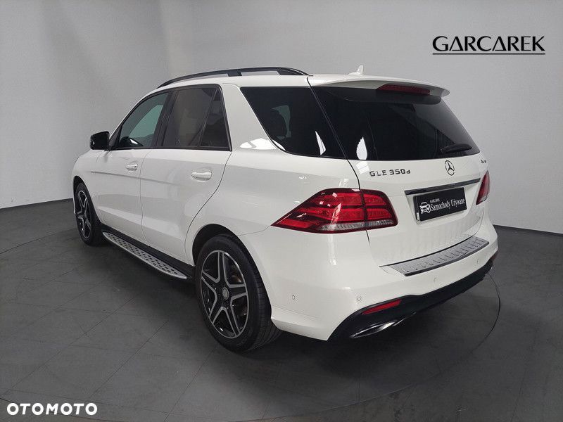 Mercedes-Benz GLE 350 d 4-Matic - 4