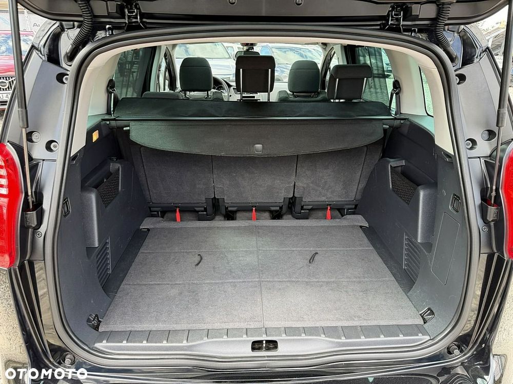 Peugeot 5008 - 16
