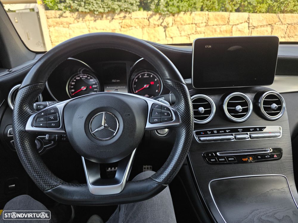 Mercedes-Benz GLC 350 e 4Matic 7G-TRONIC AMG Line - 29