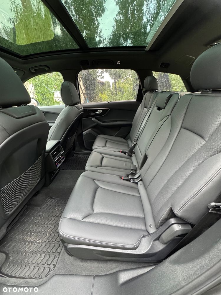 Audi Q7 - 19