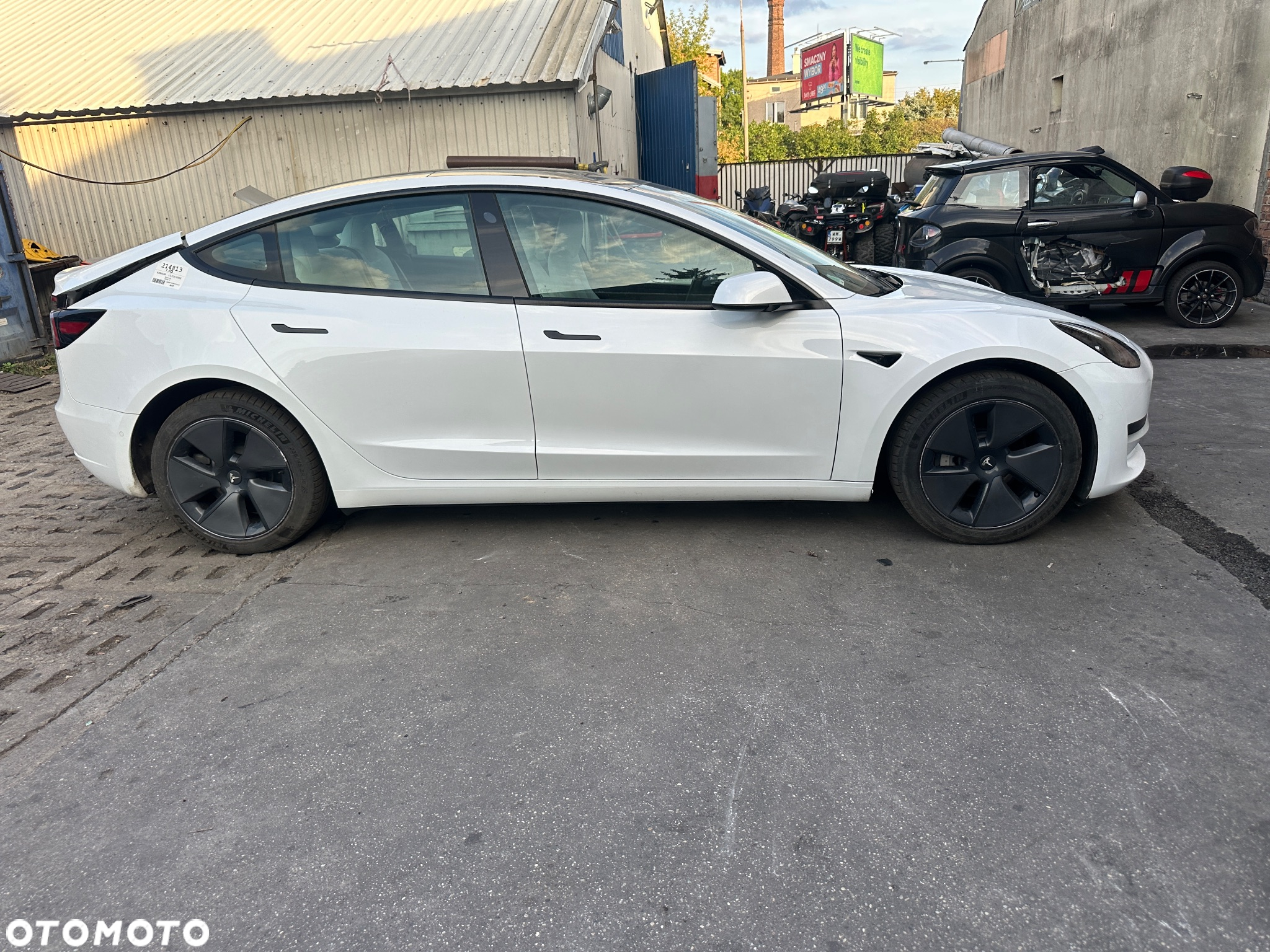 Tesla Model 3 Standard Reichweite Plus Hinterradantrieb - 3