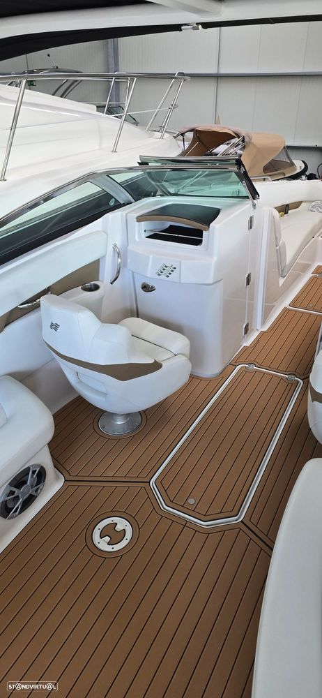 Four Winns H260 - 15