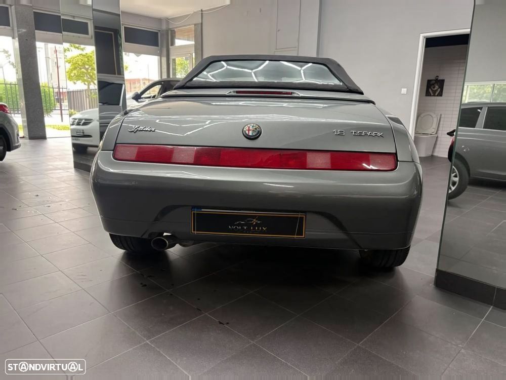 Alfa Romeo Spider 1.8 TS - 21