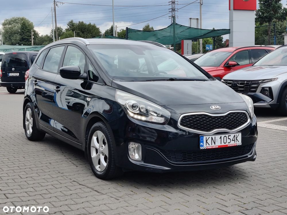 Kia Carens 1.7 CRDi M - 4