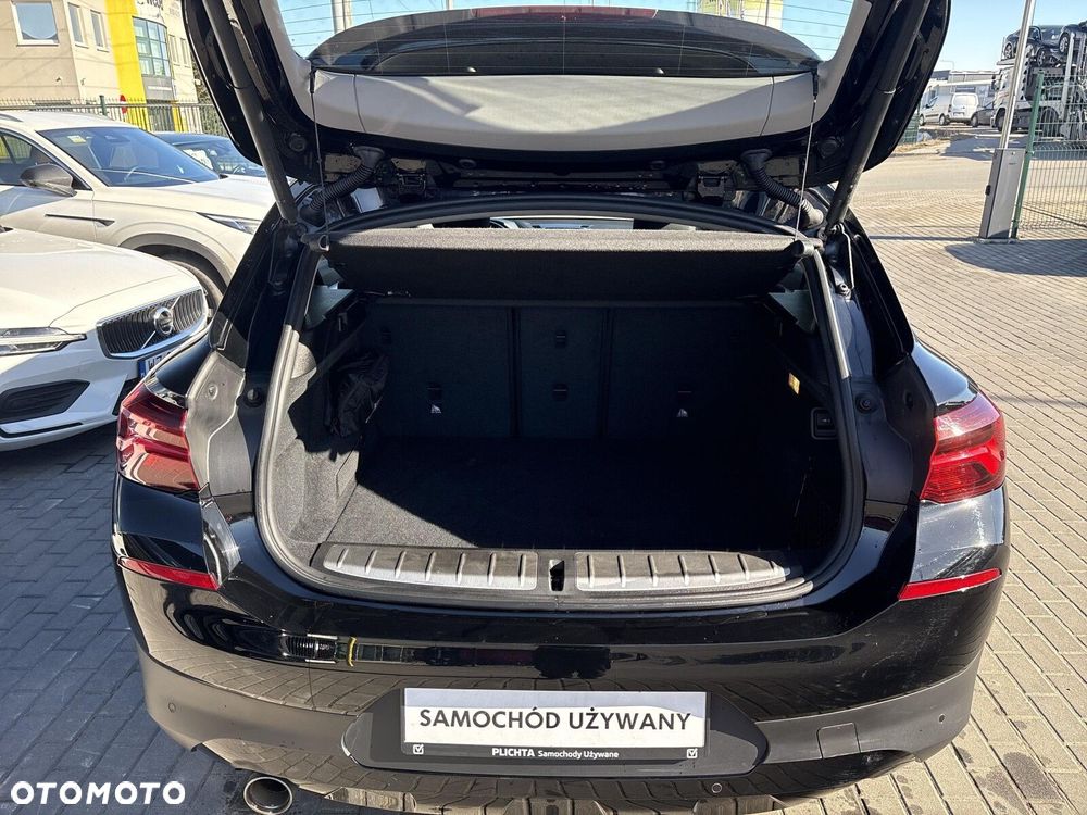 BMW X2 sDrive18i - 28