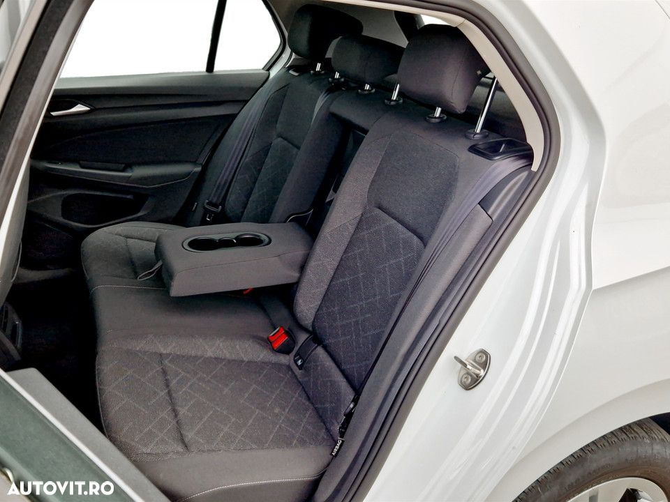 Volkswagen Golf 1.5 eTSI ACT DSG MHEV Life - 8