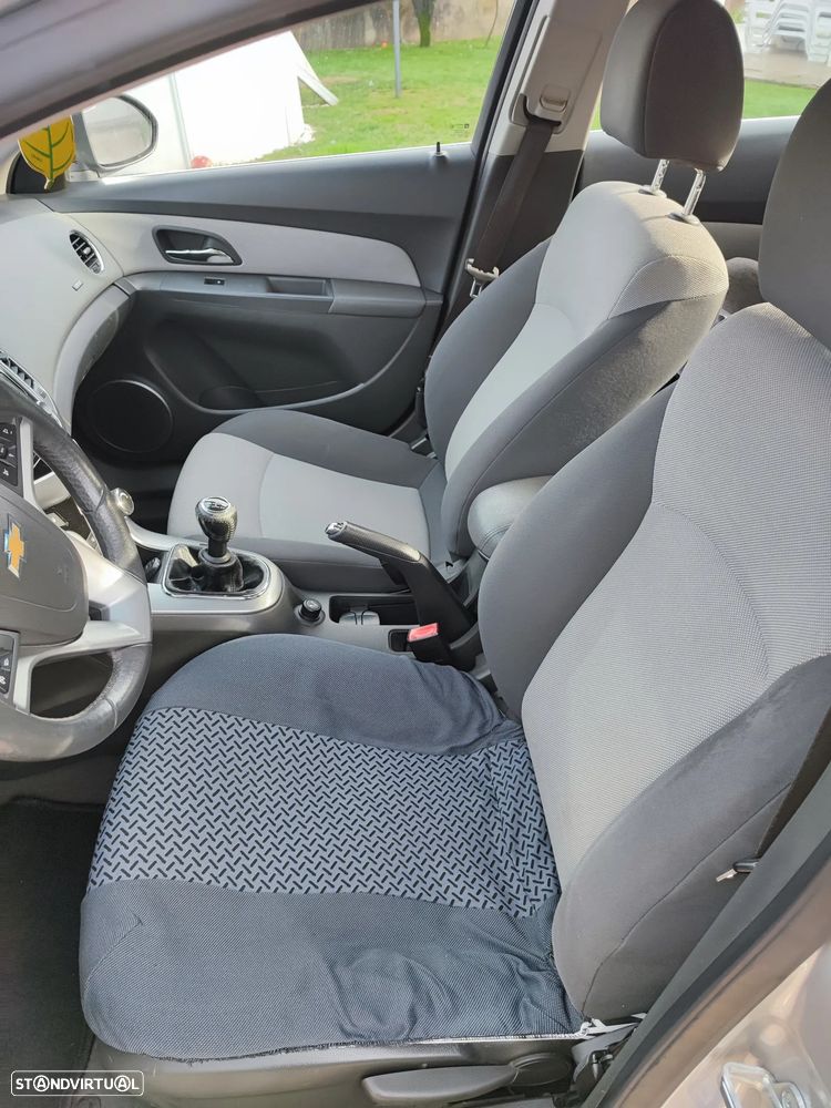 Chevrolet Cruze 2.0 VCDi LT Aut. - 4