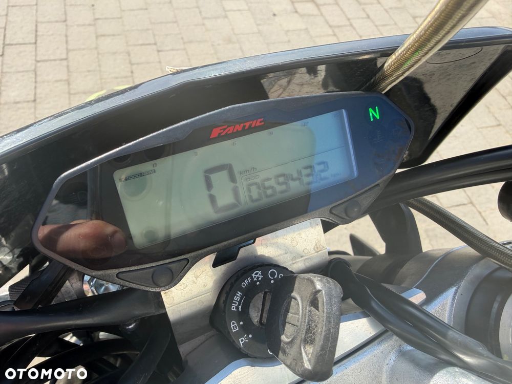 Honda CB - 3