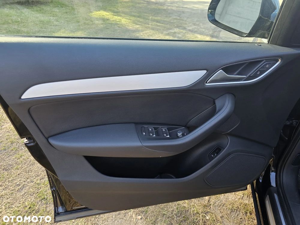 Audi Q3 2.0 TFSI Quattro S tronic design - 26