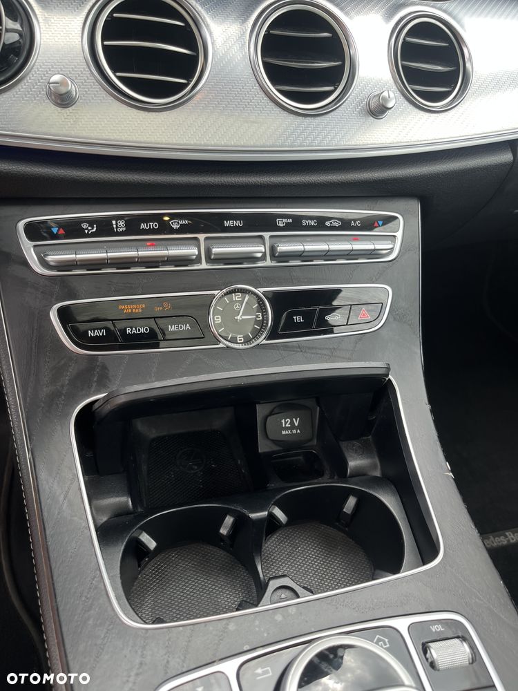 Mercedes-Benz Klasa E 220 d 4-Matic Avantgarde - 17