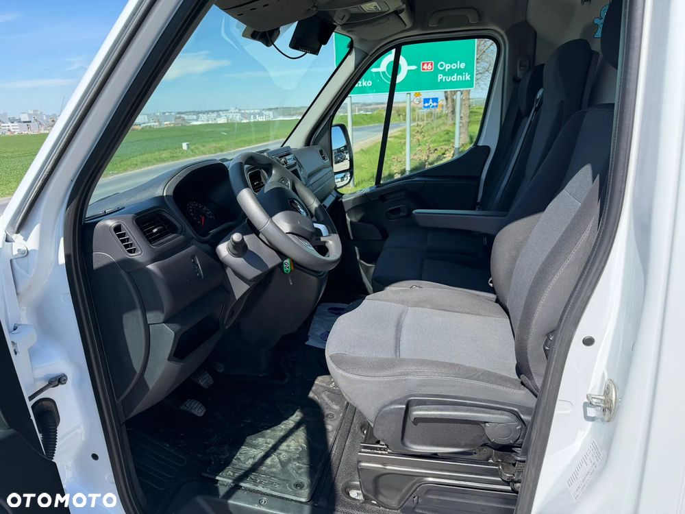 Renault Master Maxi - 11