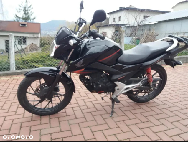 Honda CBF - 3