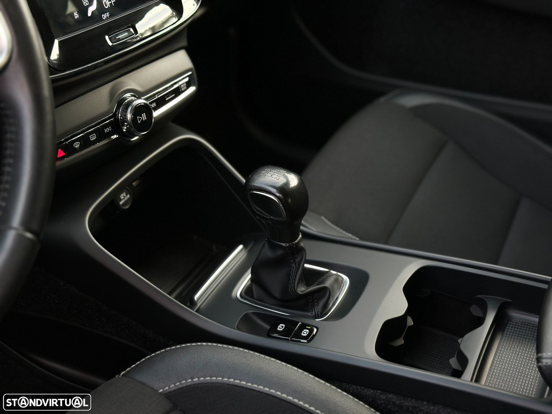Volvo XC 40 2.0 D3 Momentum - 15