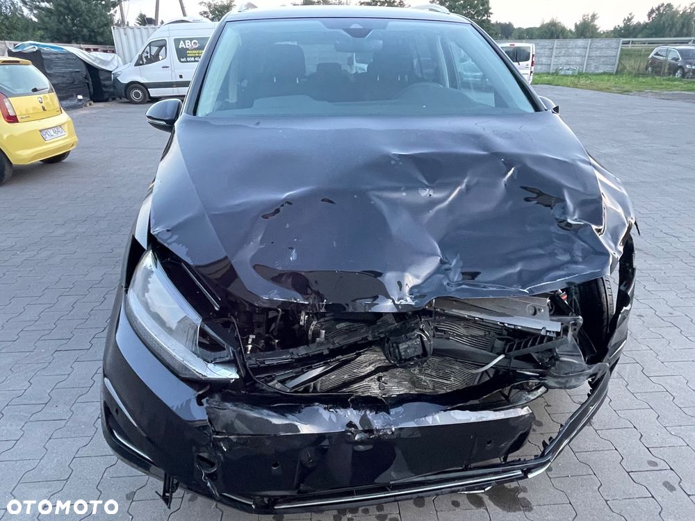 Volkswagen Touran Highline - 3