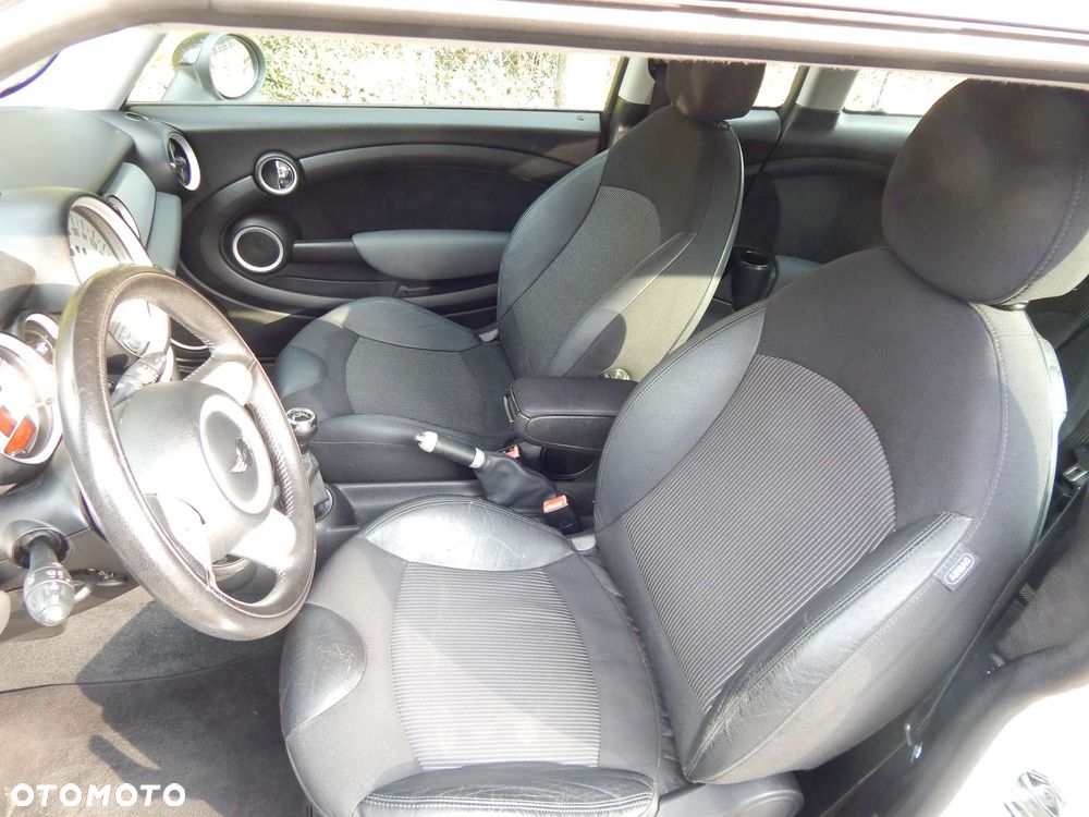MINI Clubman - 14