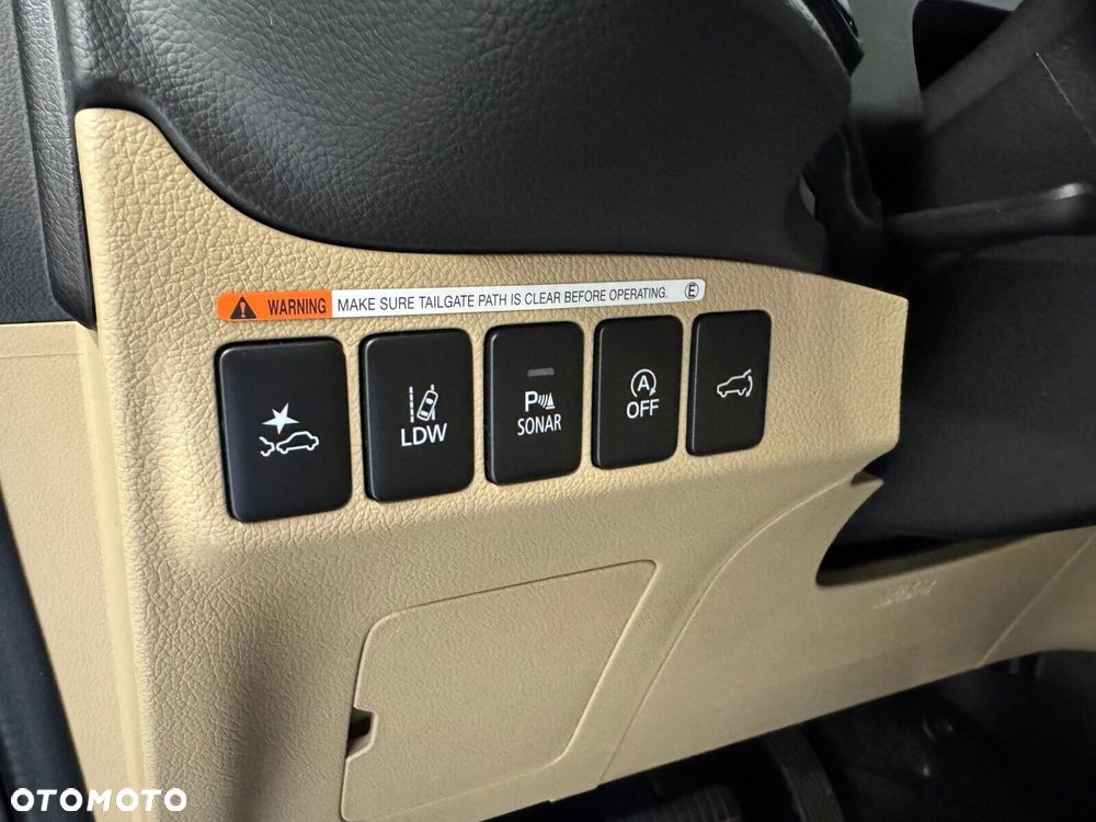 Mitsubishi Outlander - 19