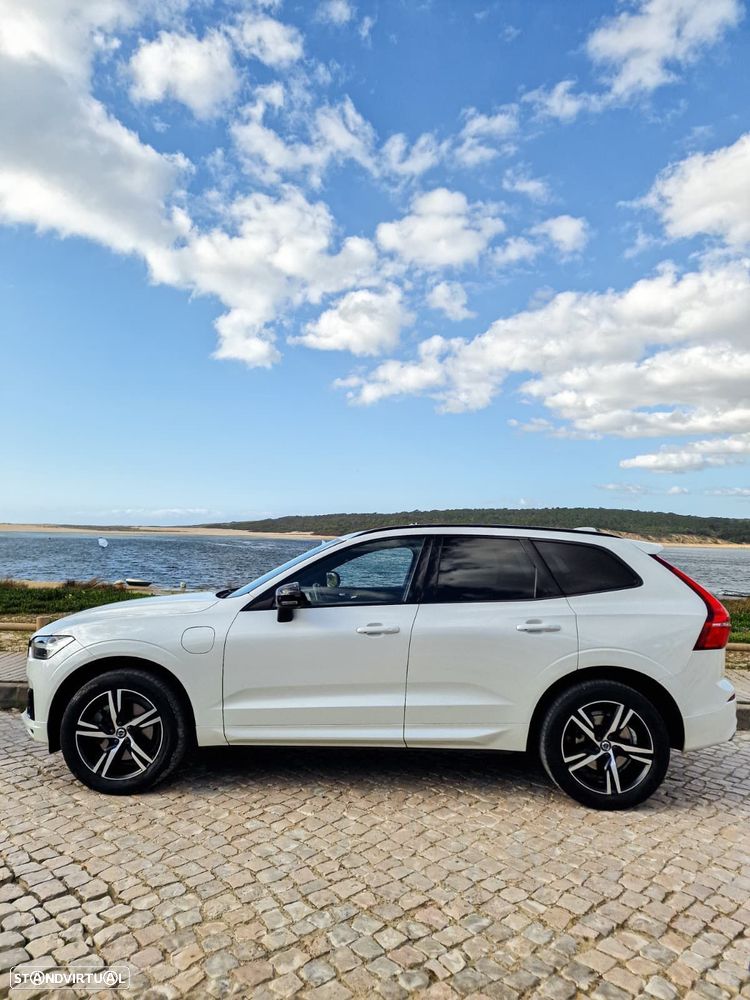 Volvo XC 60 2.0 T6 PHEV R-Design AWD — fotografia 19