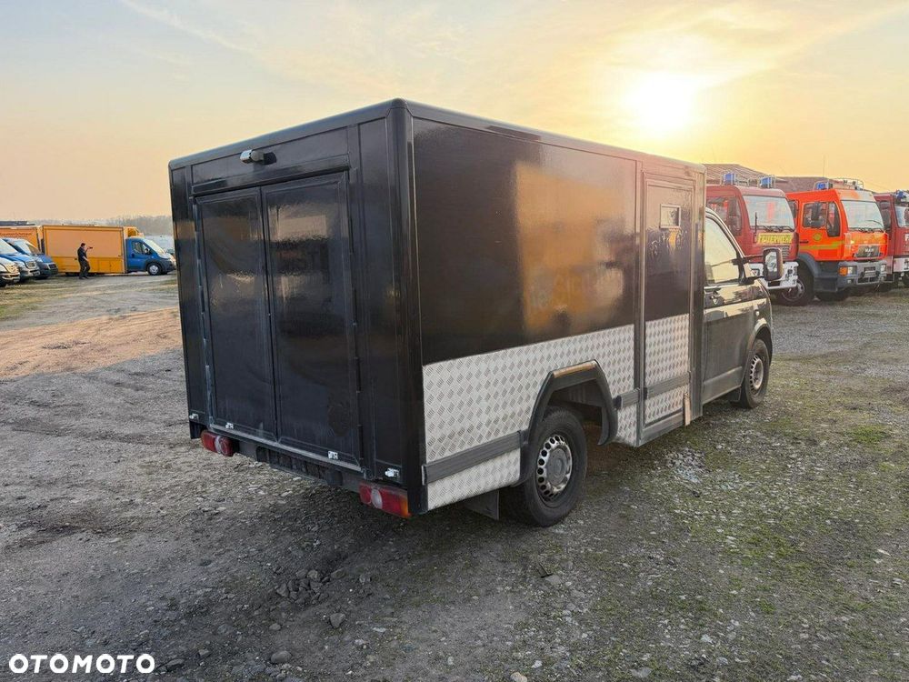 Volkswagen Transporter - 4